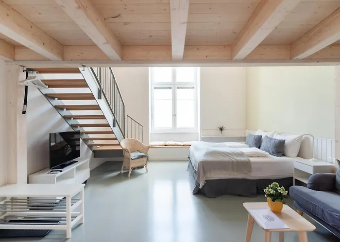 Vorgarten - Central, New And Stylish For Your Comfortable In *
