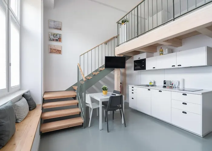 Vorgarten - Central, New And Stylish For Your Comfortable In