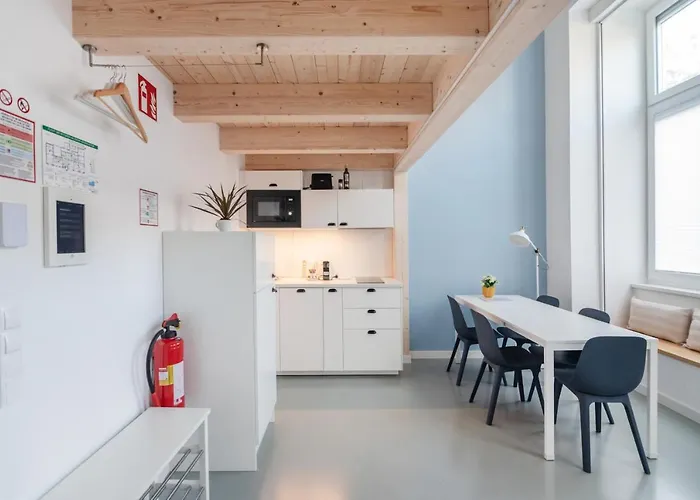 Vorgarten - Central, New And Stylish For Your Comfortable In